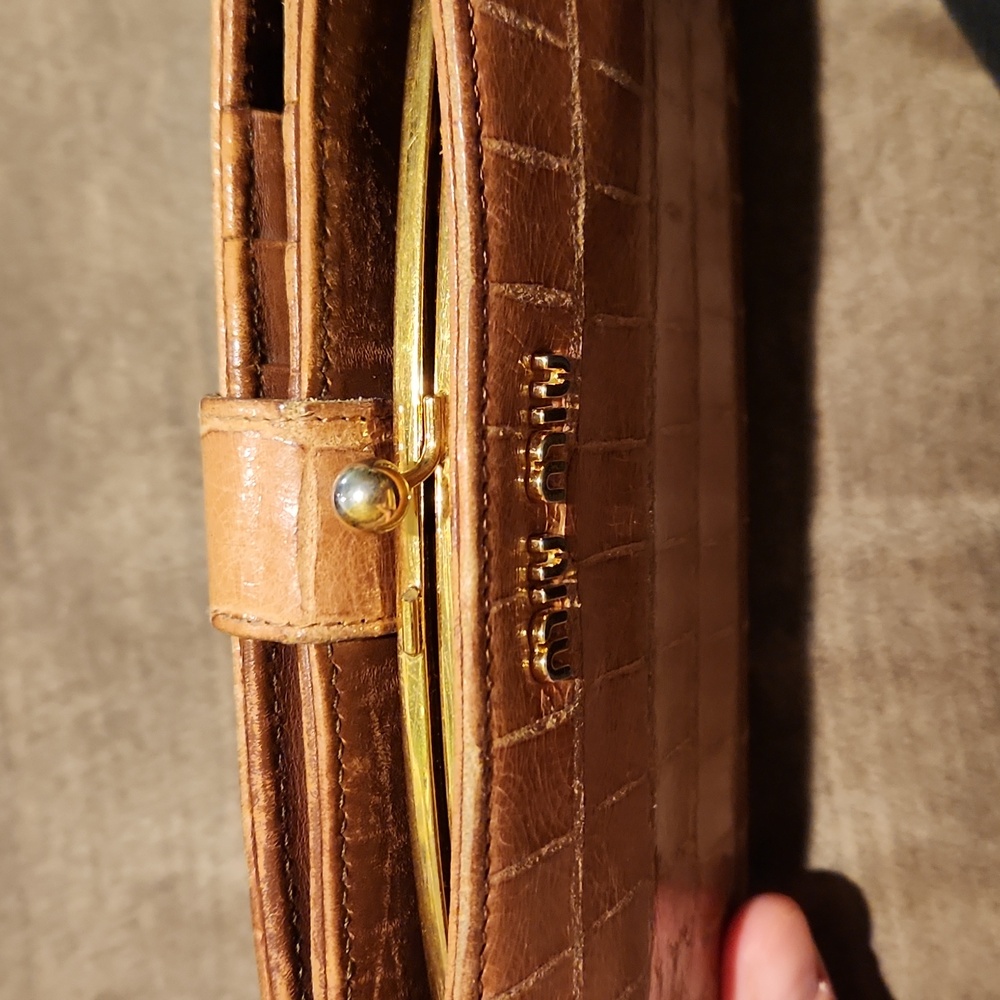 Miu Miu Light Brown Crocodile-Embossed Wallet - Picture 3 of 4